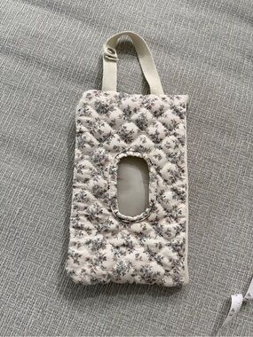 Quilted Floral wipe and diaper Bag in Cream